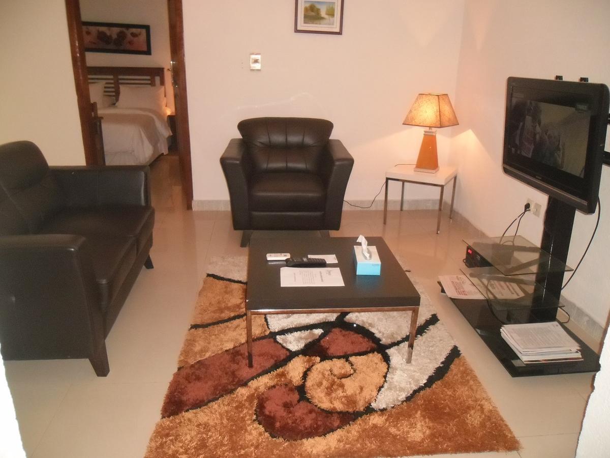 Hotel Vivi Palace Matadi Ngoại thất bức ảnh