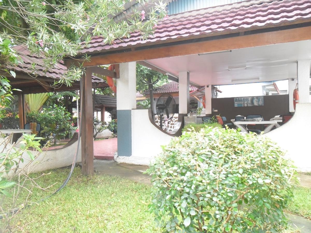 Hotel Vivi Palace Matadi Ngoại thất bức ảnh