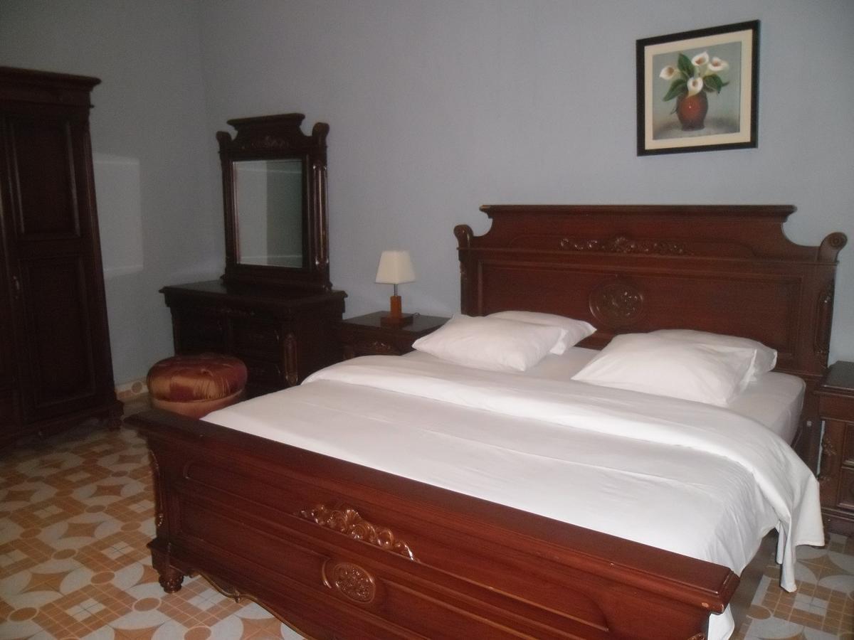 Hotel Vivi Palace Matadi Ngoại thất bức ảnh