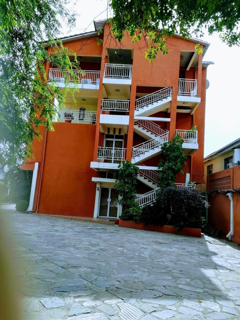 Hotel Vivi Palace Matadi Ngoại thất bức ảnh