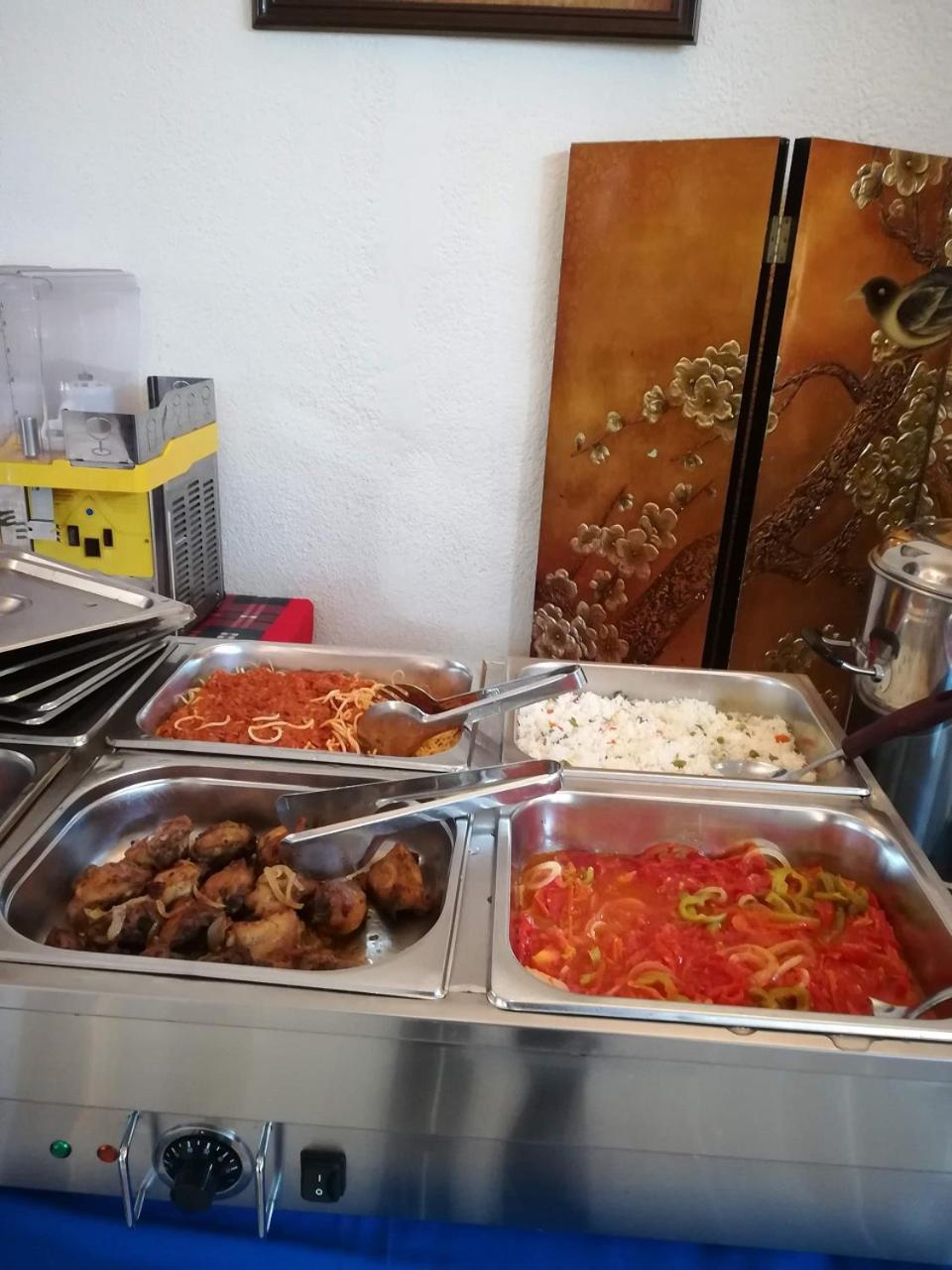 Hotel Vivi Palace Matadi Ngoại thất bức ảnh